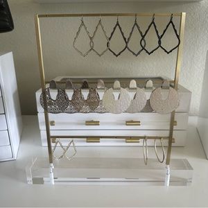 Kendra Scott Earring Ladder